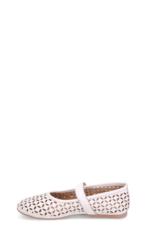 Bueno Kehlani Flats, white